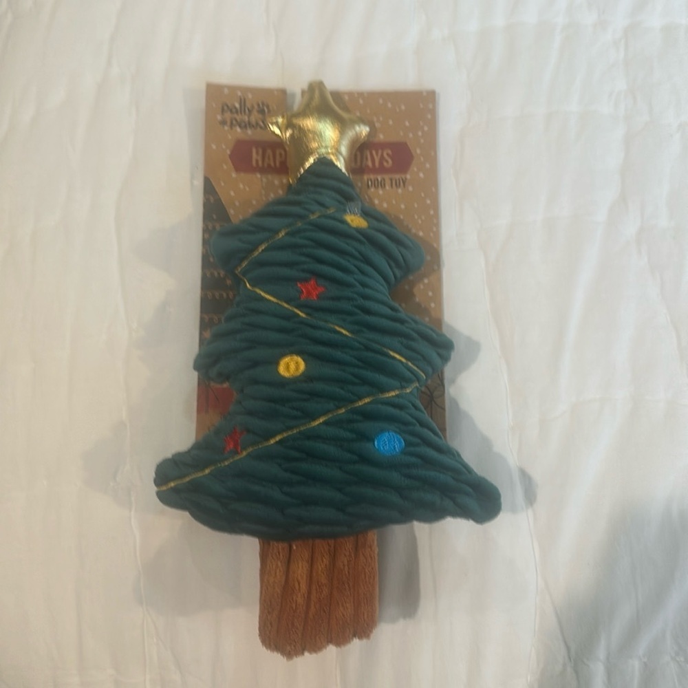 NWT Christmas Tree Dog Toy